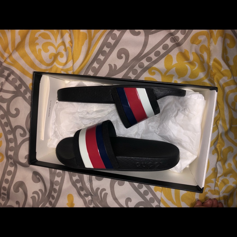 COPY - Toddler Gucci flip flops